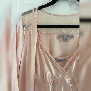 Nightgown and robe set